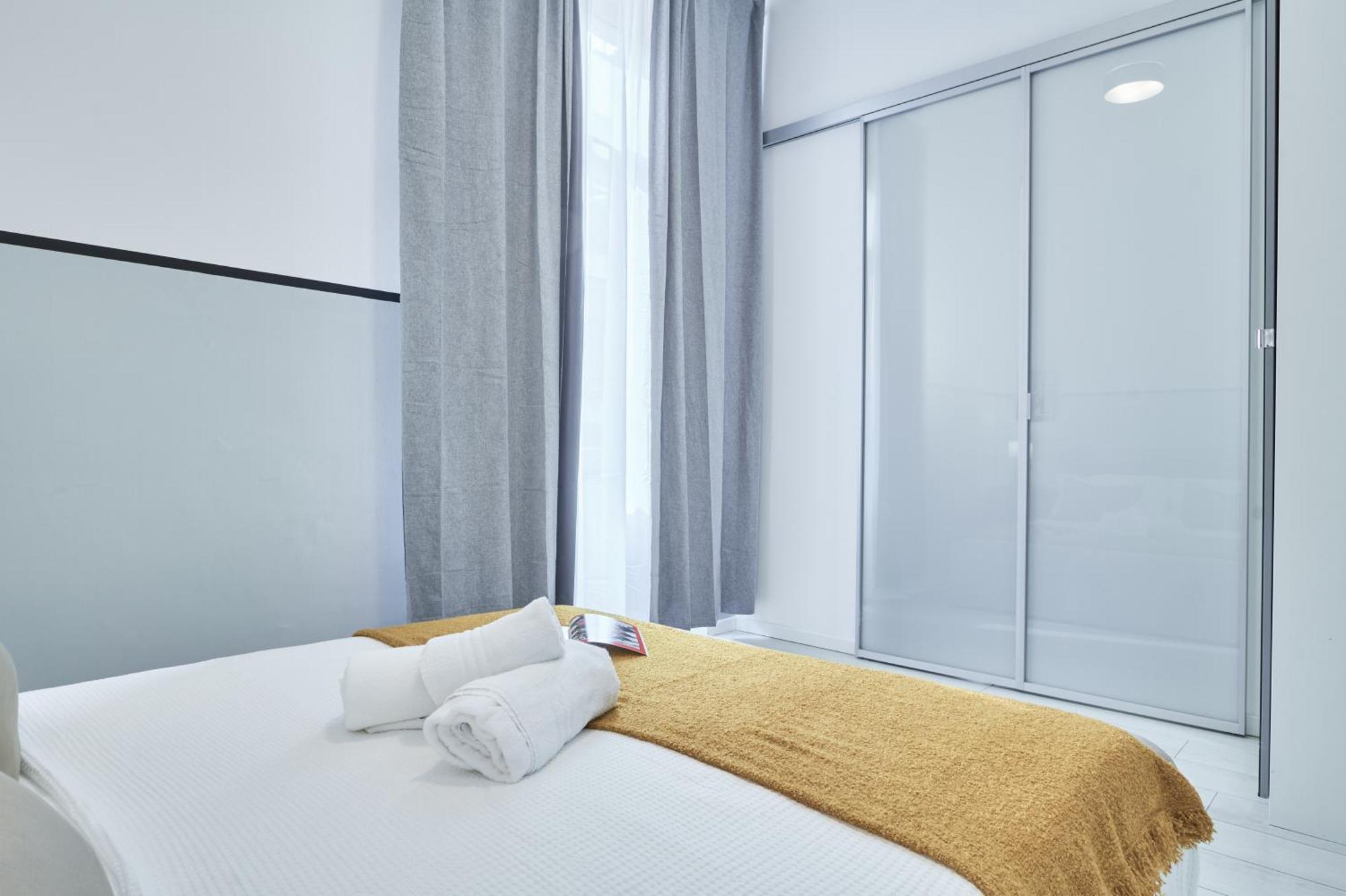 Elegante Appartamento Minimal Dai Tocchi Botanici Milano Exteriör bild